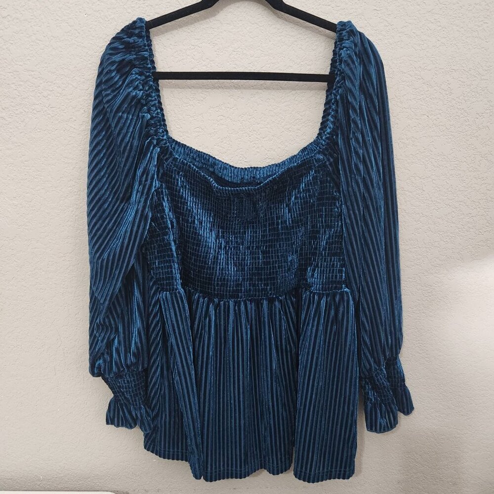 Shein Blue Velvet Peasant Blouse Women’s 3XL Empire Fit Pleated Sleeves